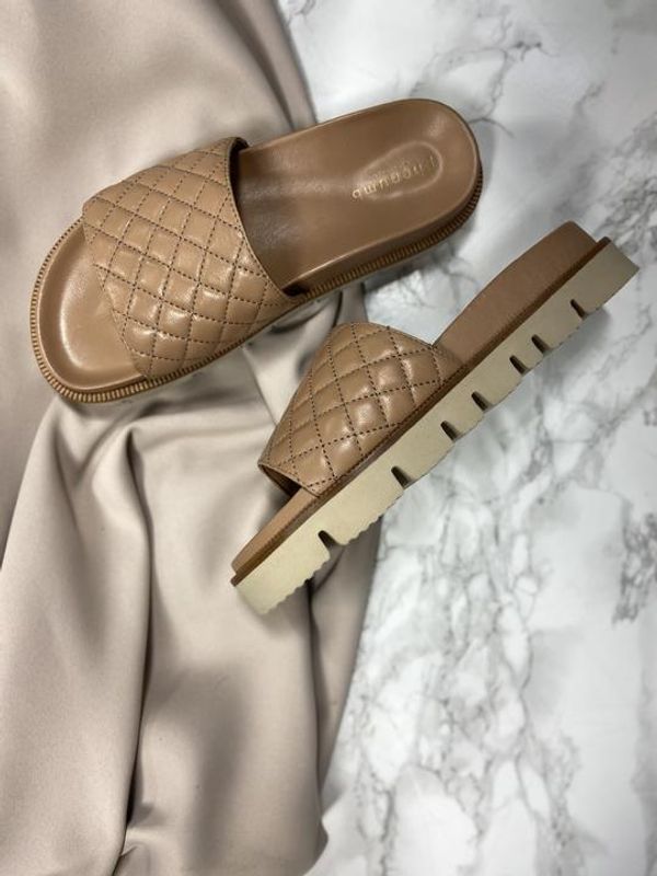 Phenumb Copenhagen Noor Camel