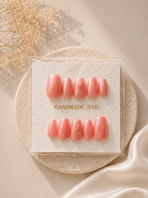 Hovedbilde Nails By A lys korall