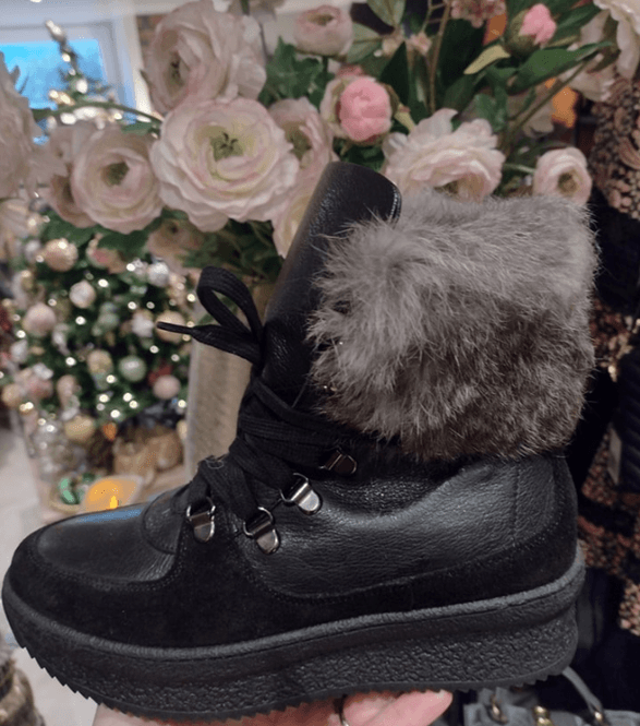 Hovedbilde Laura Bellariva Sorte Skolett Pelskant